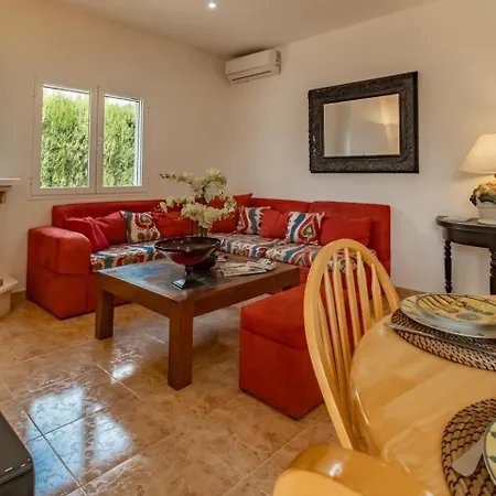 וילה Villacore